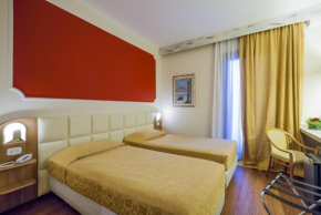  Hotel Delta Florence  Каленцано
